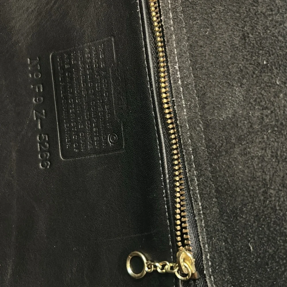 Coach Vintage Lexington Black Gold Genuine Leather Briefcase Bag Unisex